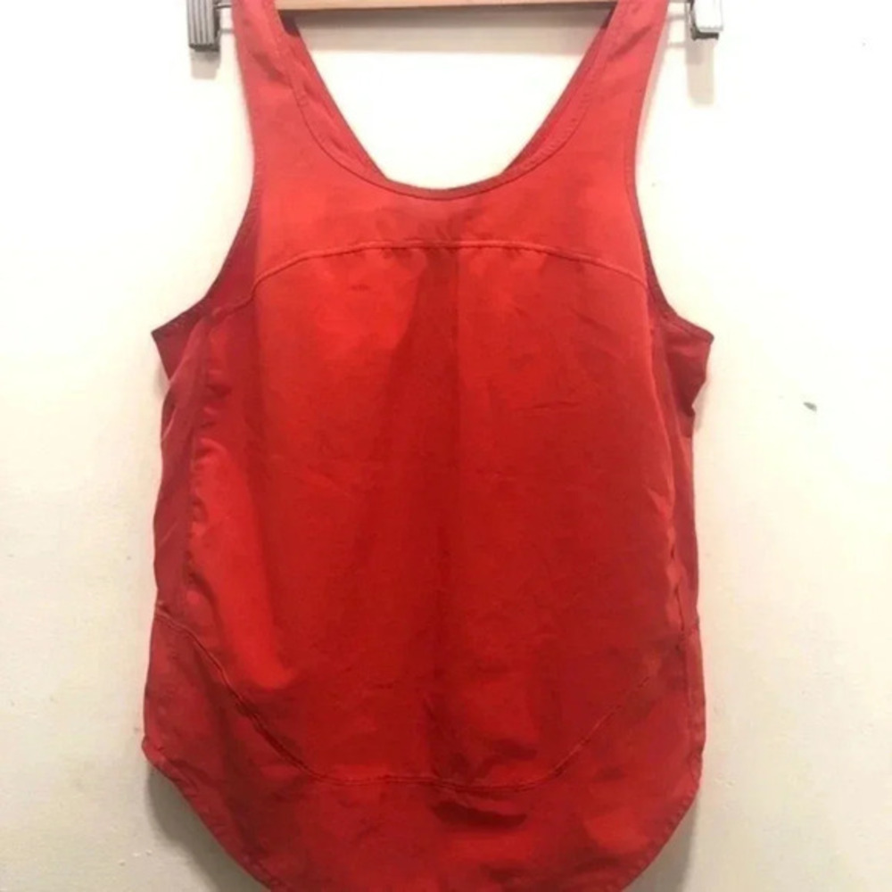 Lululemon Breathable‎ Open Back Top Size 4 Red Orange